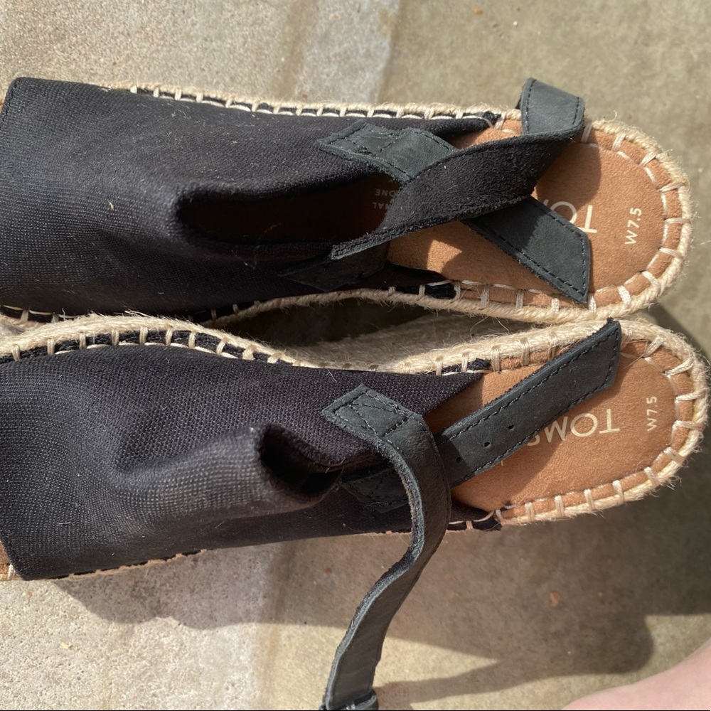 Toms Monica Denim Black Platform Espadrille Wedge
Sandals Womens 7.5